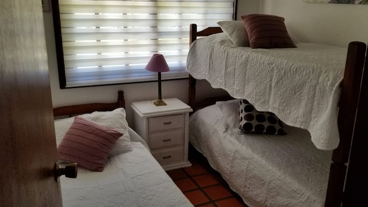 საძინებელი 4