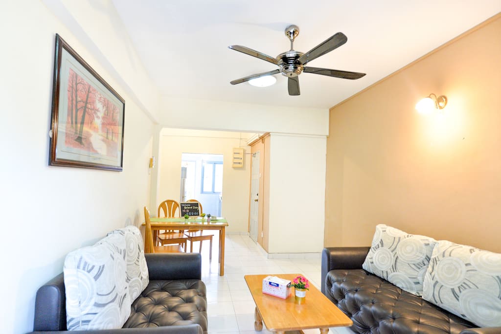 Living room, dinning table and kitchen