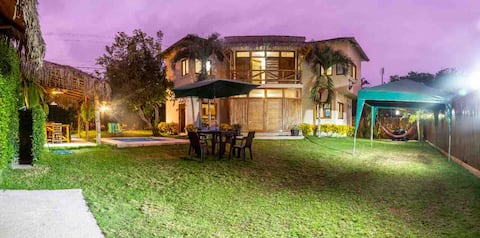 Beach and mountains in San Jose - Spondylus Route