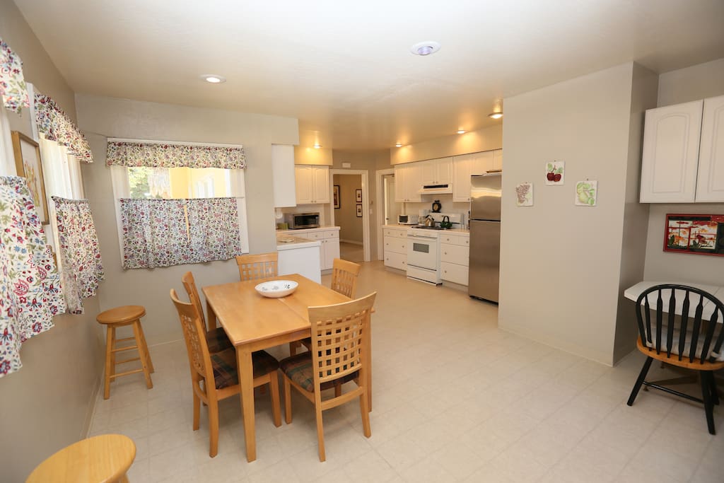 Spacious Kitchen