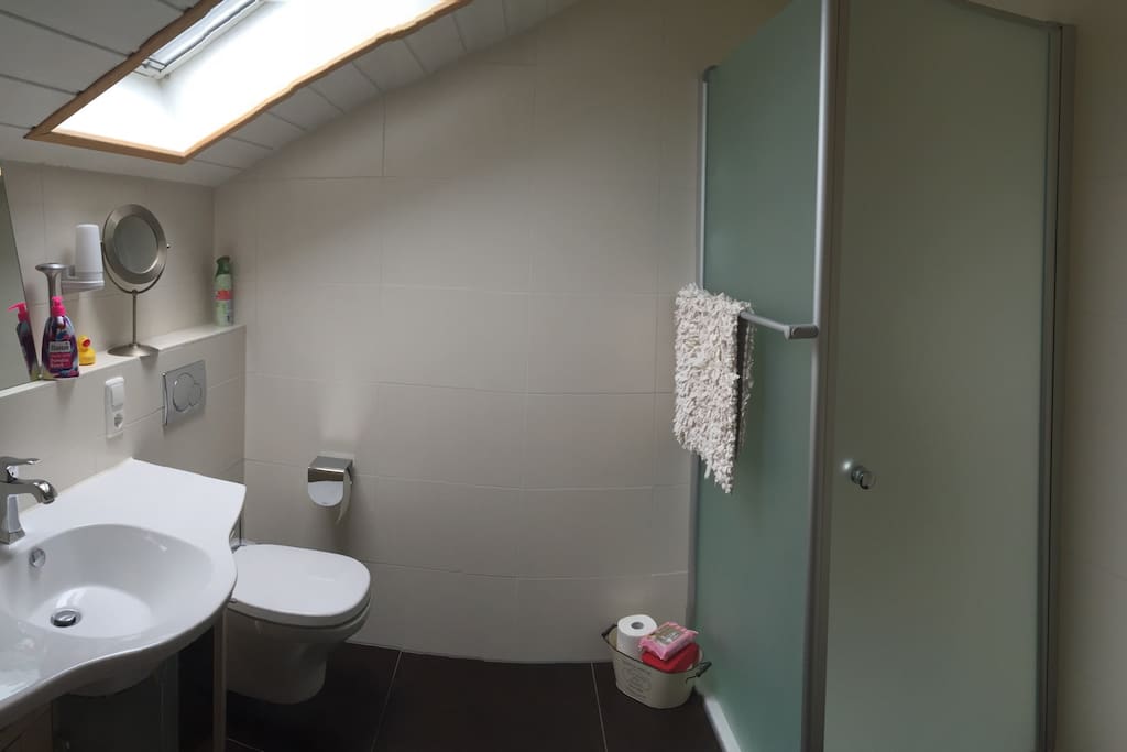 Bad mit Dusche