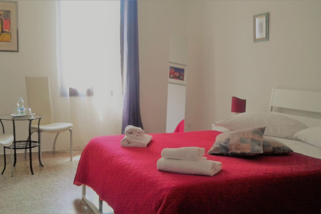 Your Sleeper Room with Canal view