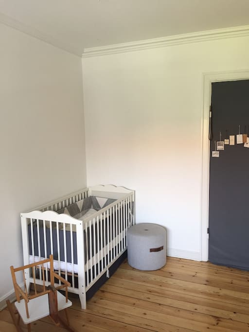 Bedroom 1 - Child bed