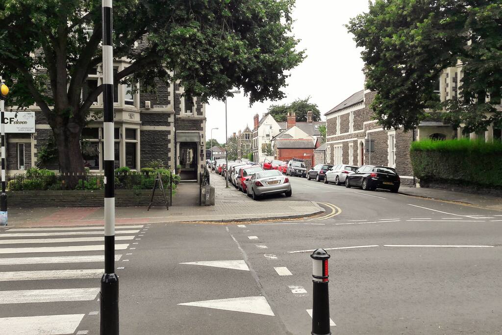 If you're arriving on foot, we greet you at the corner of this road and walk with you for the last 200m along the service lane access to the accommodation.
