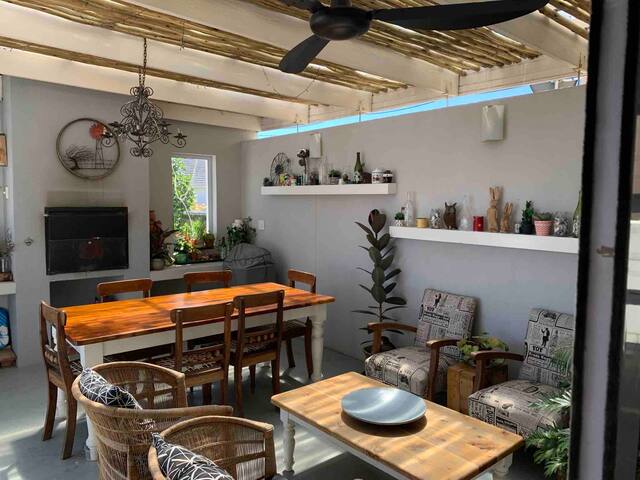 Modern Entertainer’s Dream (with Solar Power)