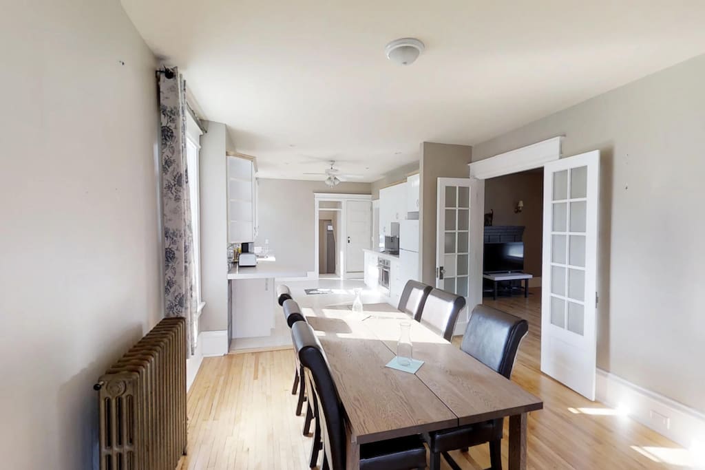 Modern Kitchen and Dining