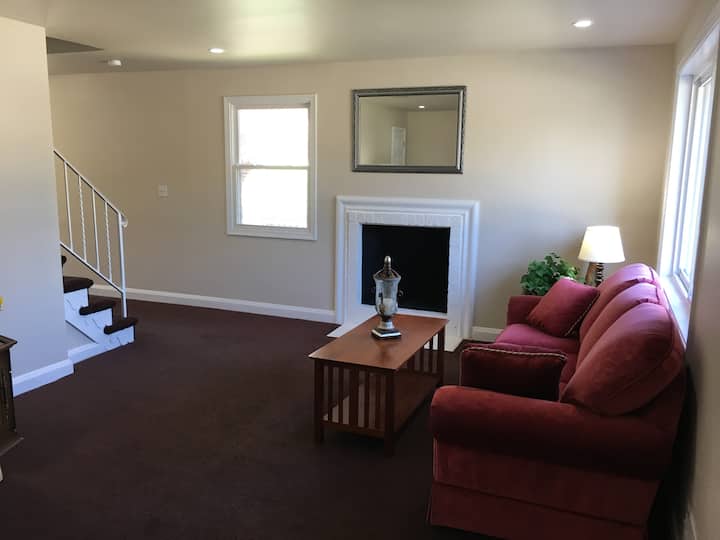 Catonsville Bedroom Near Umbc, Ccbc, Bwi, Downtown - Maryland