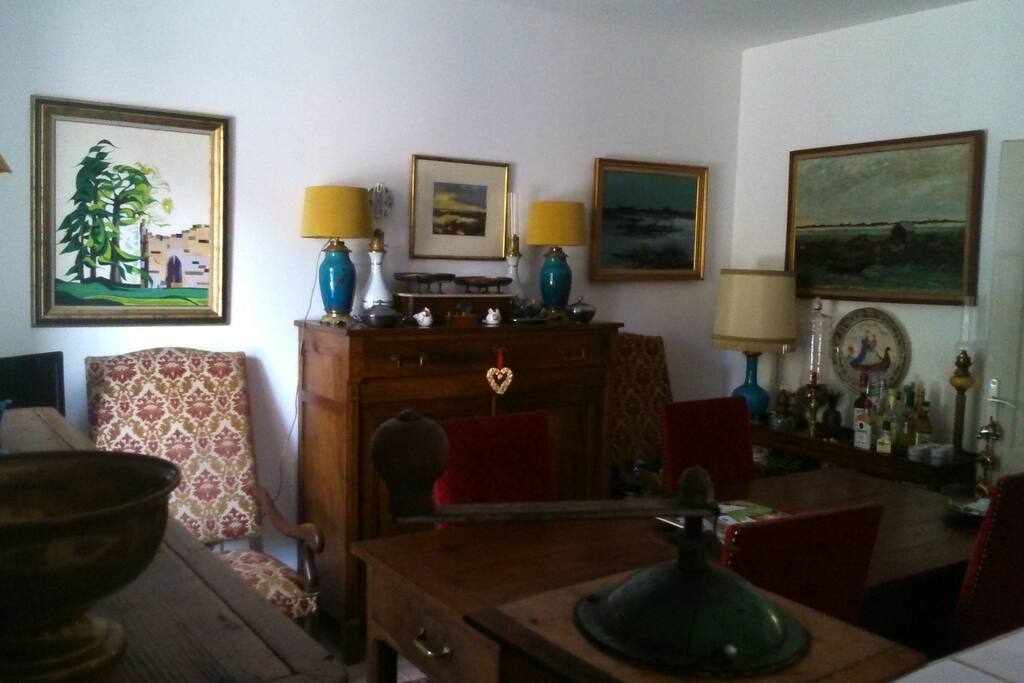 Salle à manger et cuisine américaine