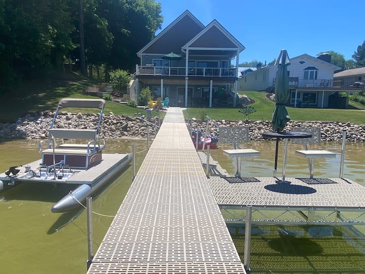 Horsehead Lakewaterfront apartment Apartments for Rent in Mecosta