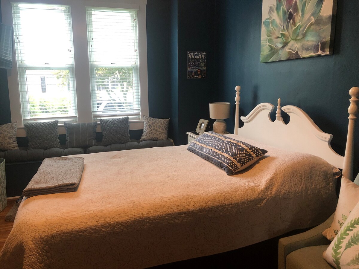 เตียงควีนไซส์