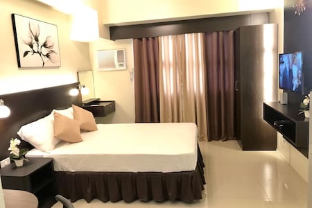 Hazel’s Place2 @ Horizons 101 Condominium