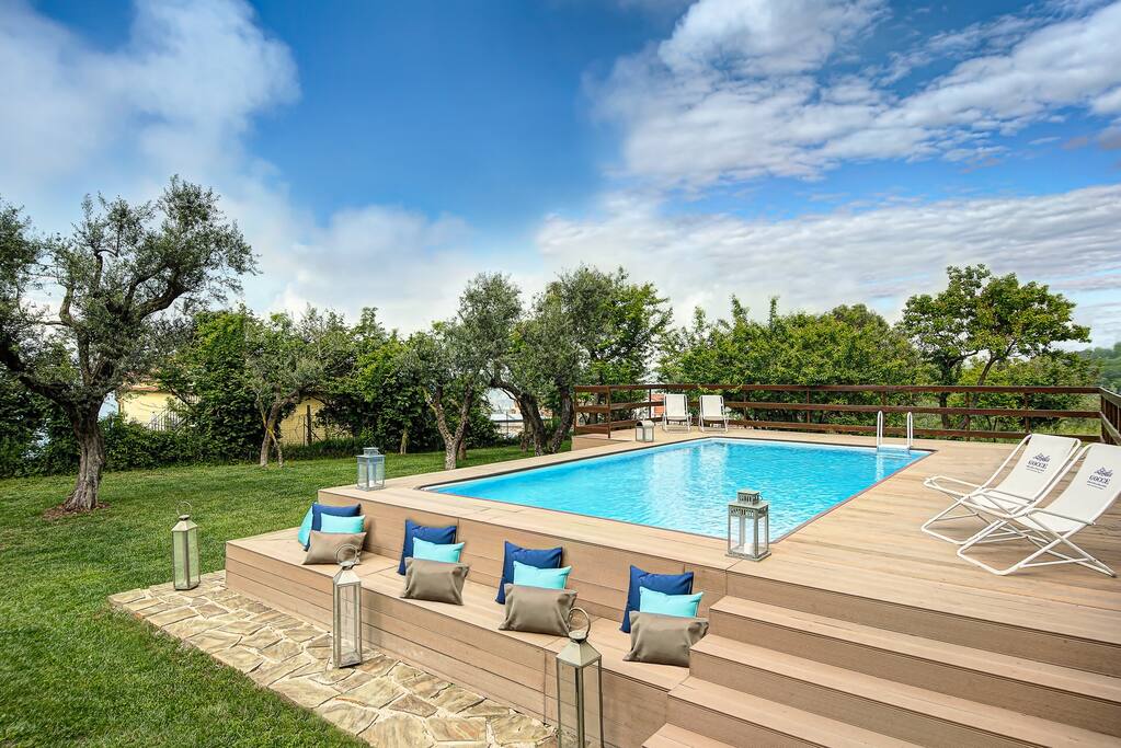 Villa Vesuvio Luxury and Beauty Villas for Rent in Sant'Agata