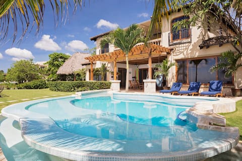 Casa Colorados Beachfront House