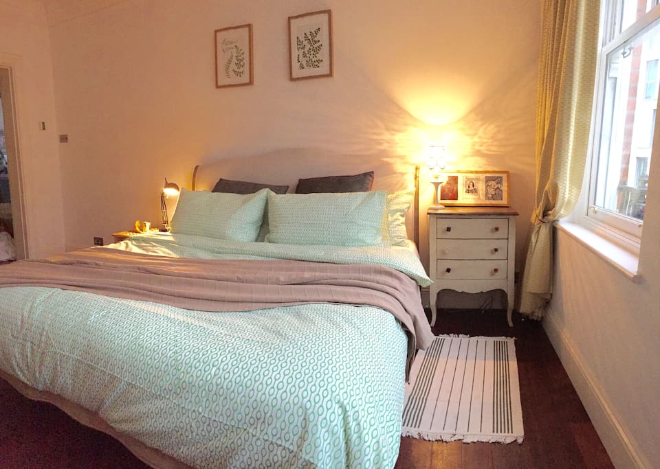 Main bedroom with Super King size bed