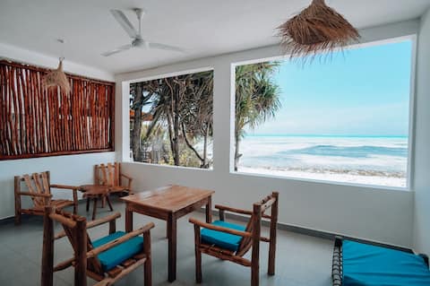 Sandy Beach Luxury Studio WiFi