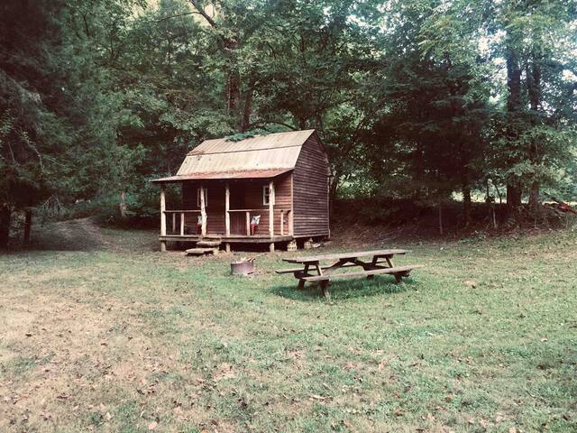Airbnb Albany Vacation Rentals Places To Stay Kentucky