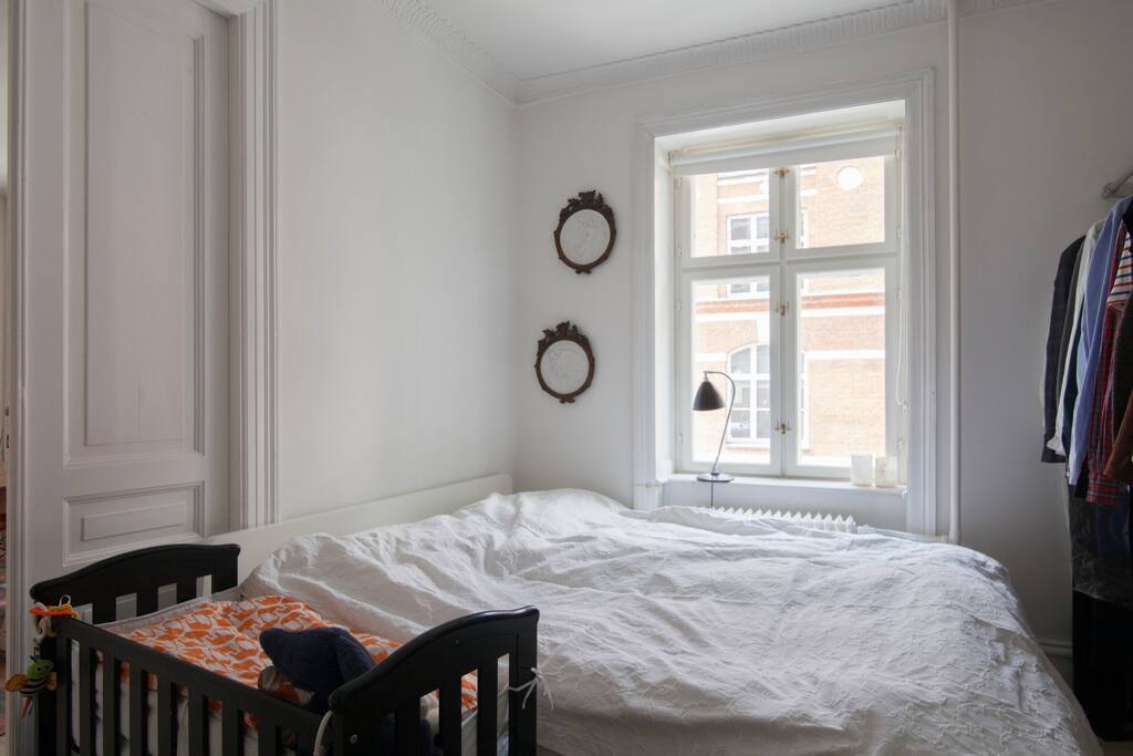 Bedroom with "bedside"