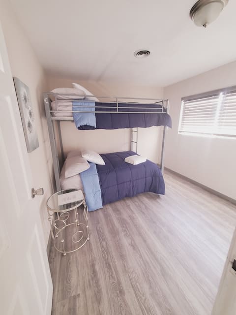 Very Spacious House in Fabulous Las Vegas