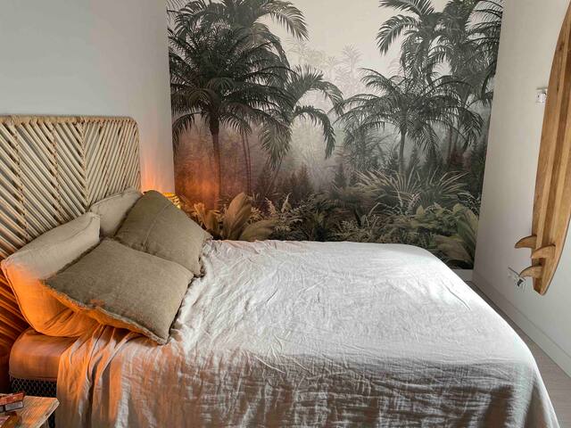 Superbe maison moderne piscine bar gallery image 4