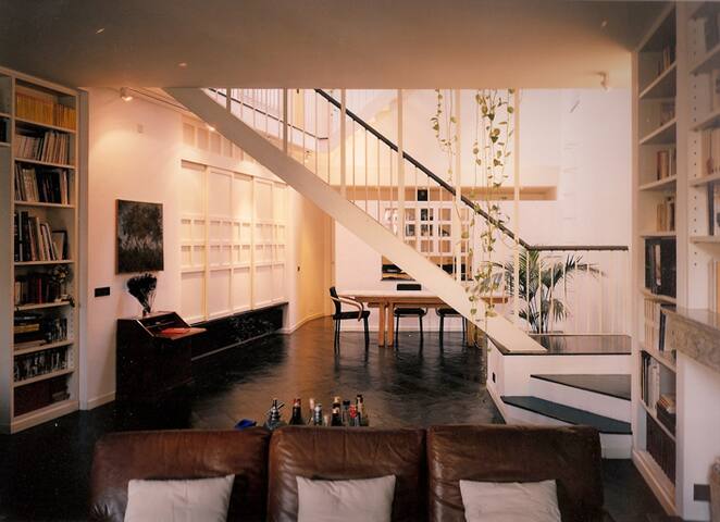 Luxury “Hay Loft” in the Heart of Trastevere gallery image 2