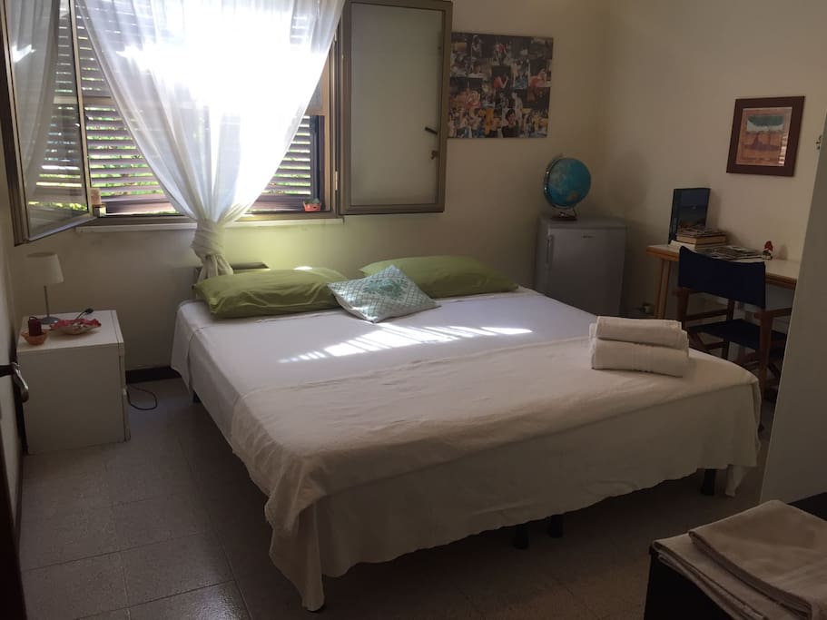 Double (1+1 single) bed