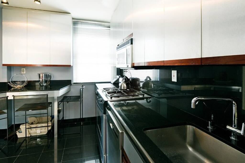 equipped kitche to enjoy coffee or tea