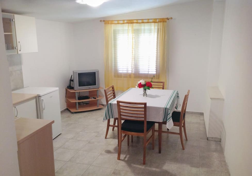 Dining room, Surface: 10 m²