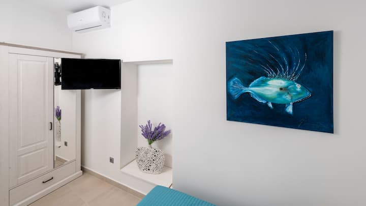 bračna soba s vlastitom kupaonicom na 1. katu