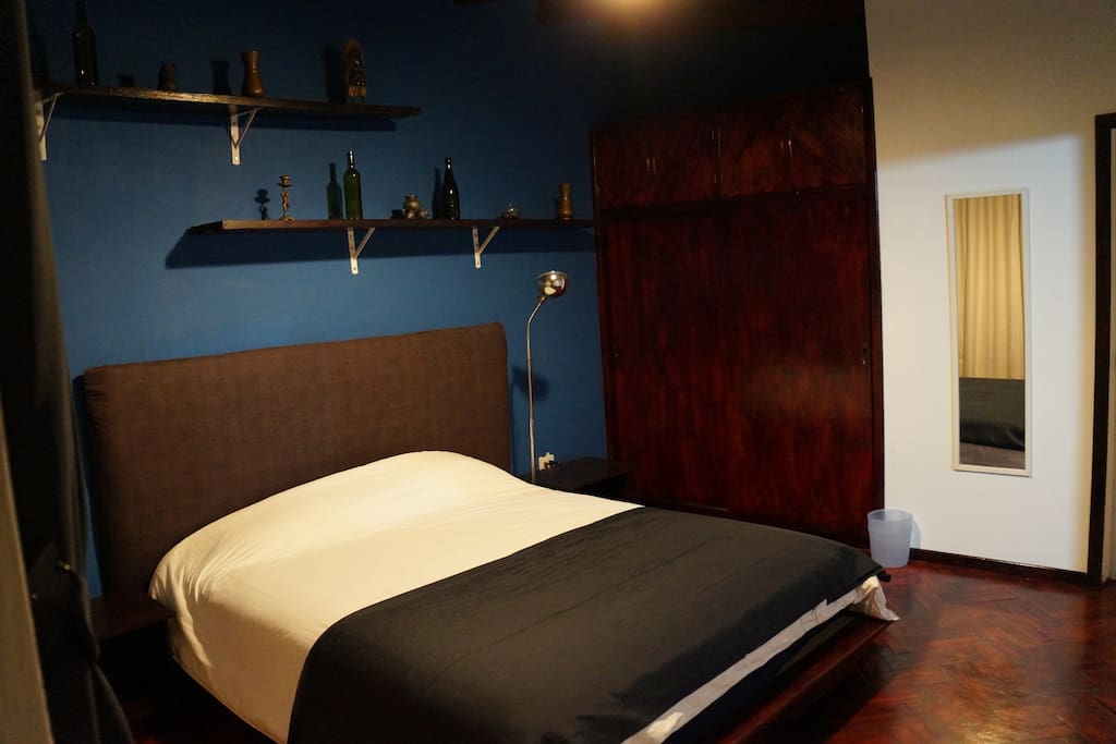 Cama tamaño Queen / Queen size bed