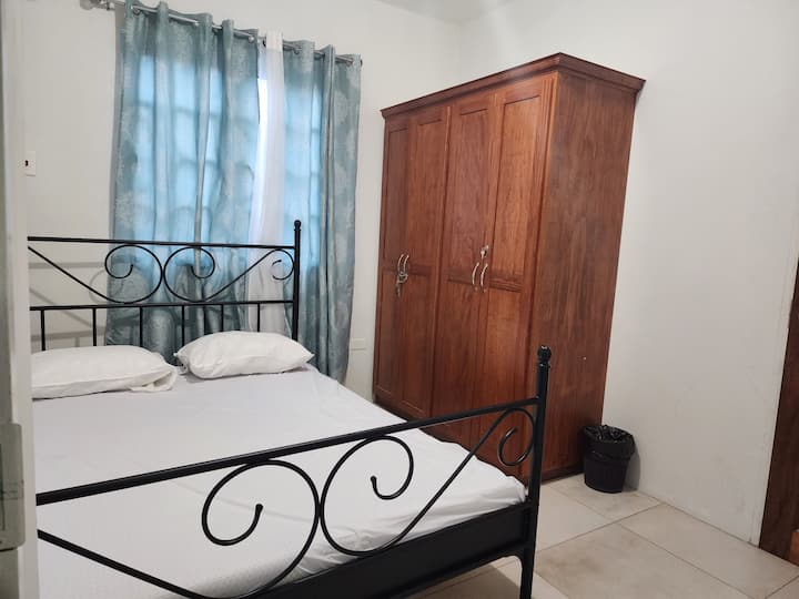 غرفة النوم 1