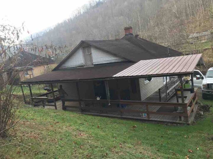 Hank’s House Anawalt Offroad Trails ATV SXS Houses for Rent in