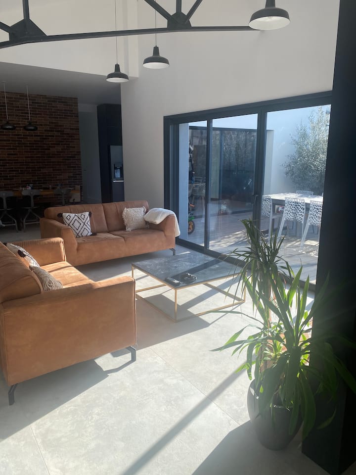 Loft Récent De 2021, 220m2 Habitable Et Piscine - アンジェ