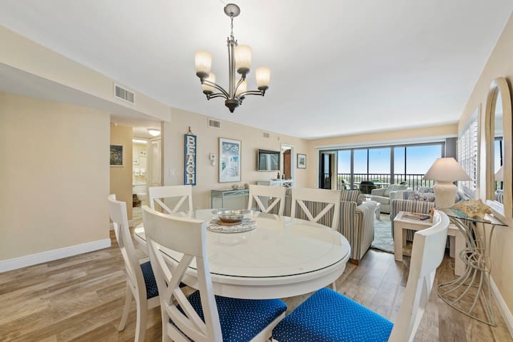 Tarpon Beach 303, Gulf-front, Corner Unit!