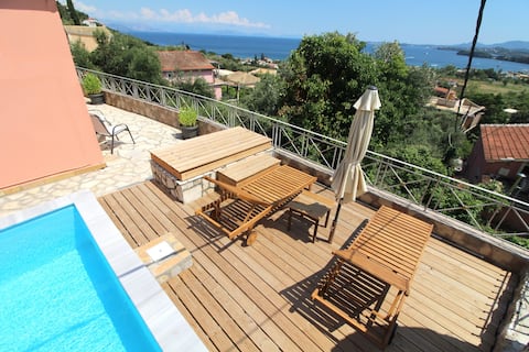 Pyrgi View Executive,private pool ,glorious views