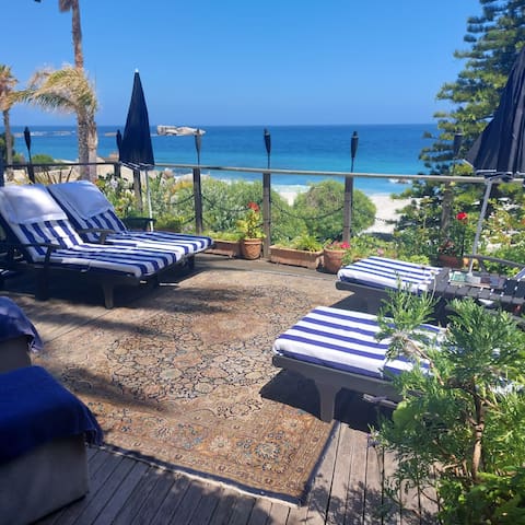 On Clifton Beach, Bungalow, Jacuzzi, WIFI, BBQ