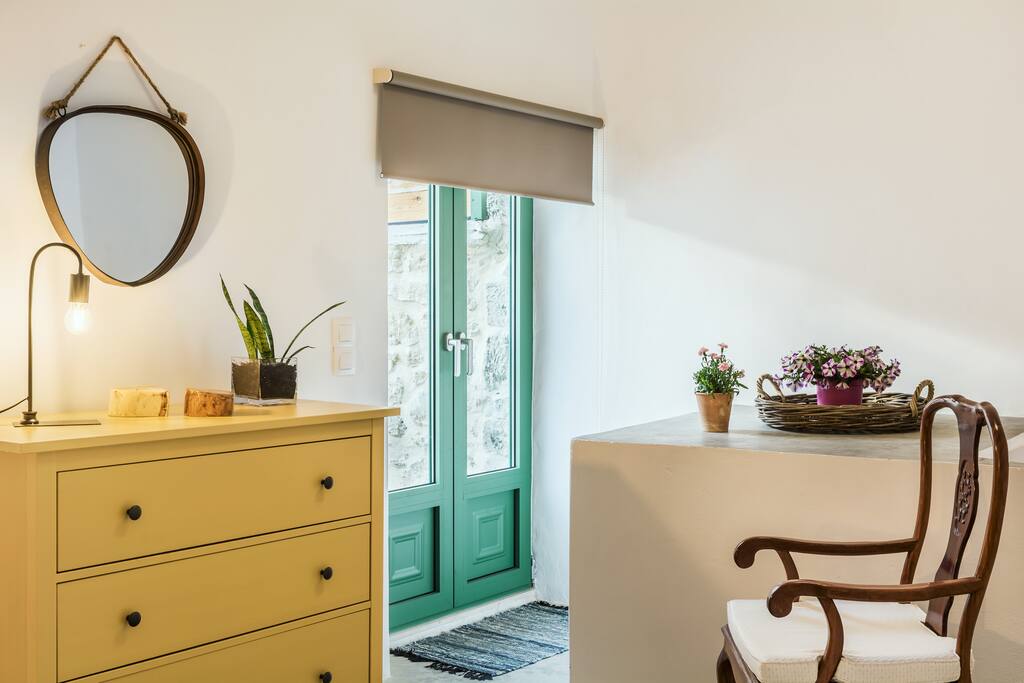1 floor bedroom