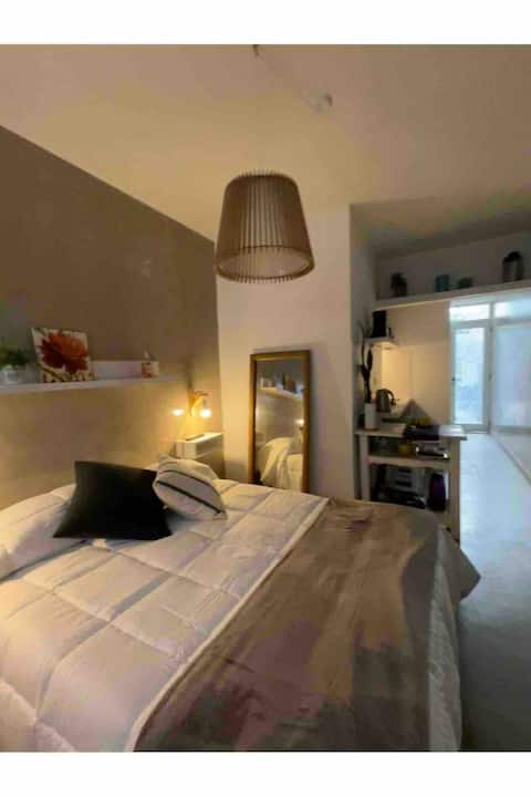 Tiny house en centro de Adrogue, a 20' de Ezeiza.