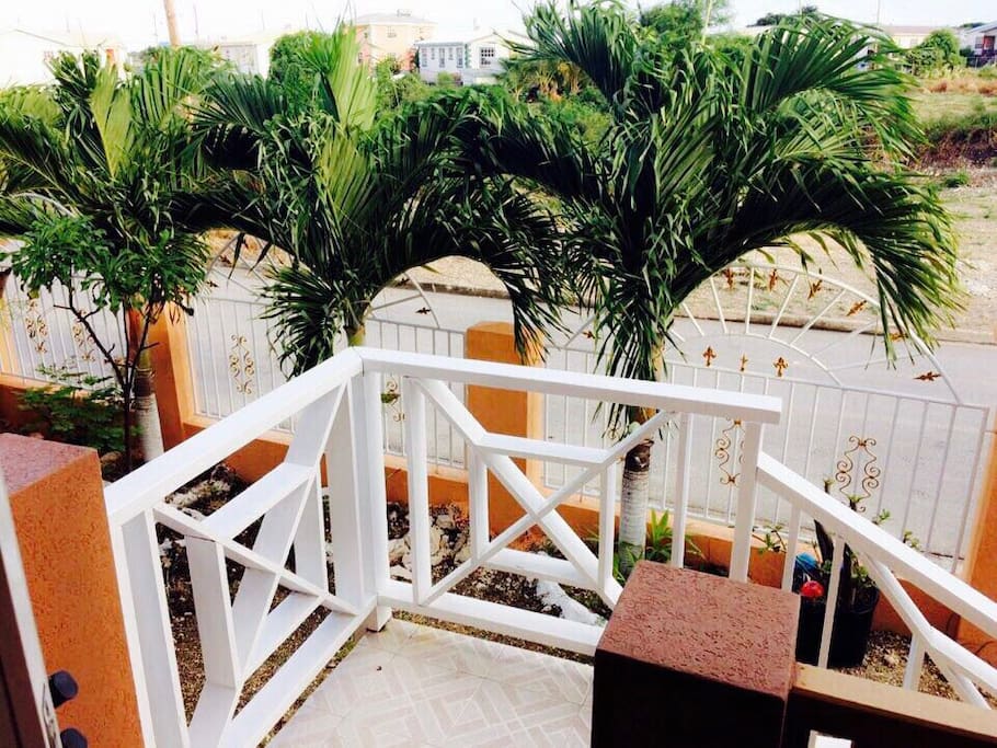 Patio, 10 minutes from the beach