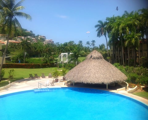 Condo on the Beach beside the Golf Course - Ixtapa