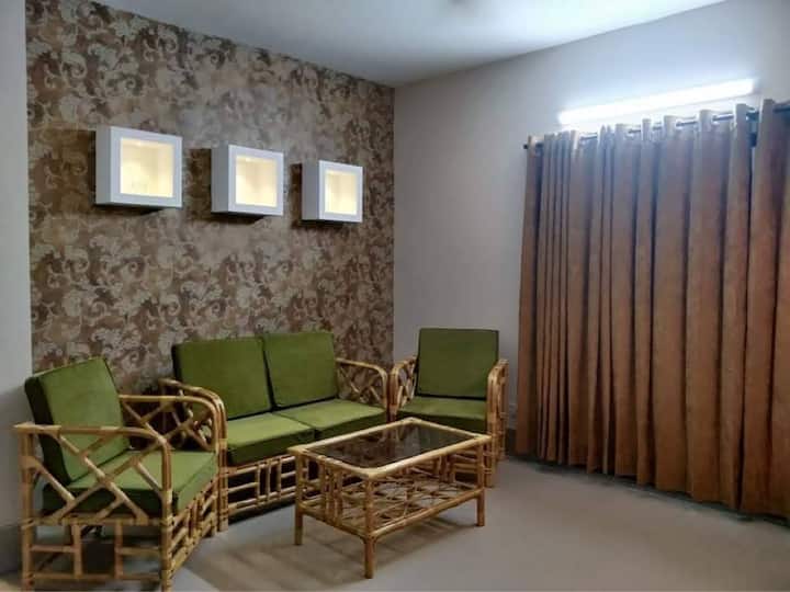Fully Furnished Cozy Spacious Apartment in Dhaka. Apartments for Rent