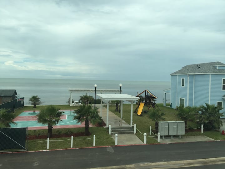 BAYVIEW YELLOW HOUSE AT PORT ISABEL, TX. Houses for Rent in Port