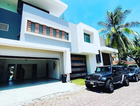 Spectacular new house in Veracruz Golf Club