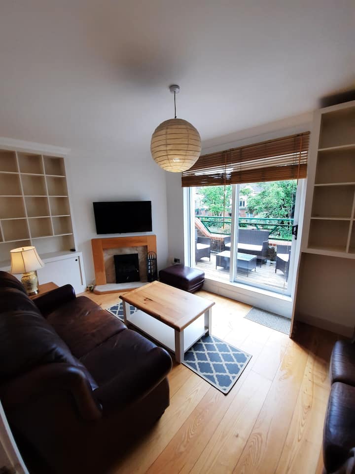 Gorgeous City Centre Townhouse - Galway