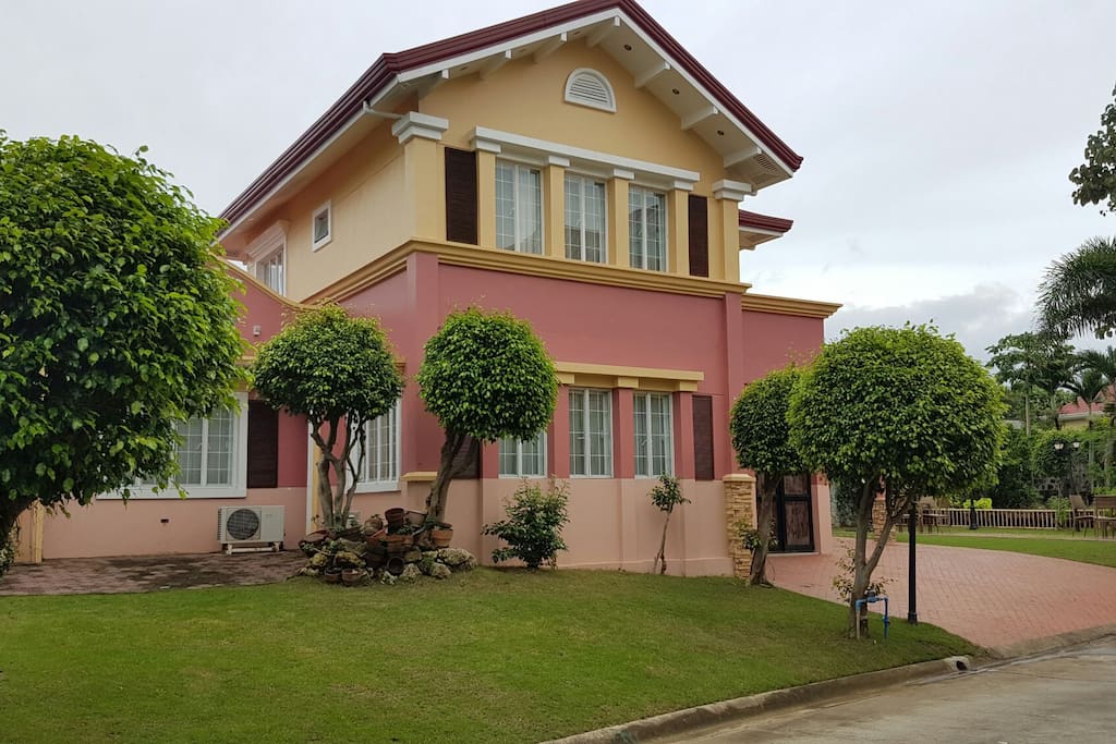 Stay Amare at Pacific Grand Mactan