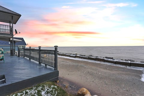 Stunning Lakeview cottage perfect for a getaway