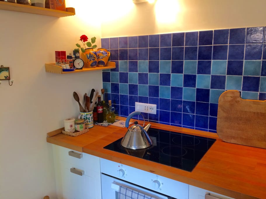 fully fitted kitchen