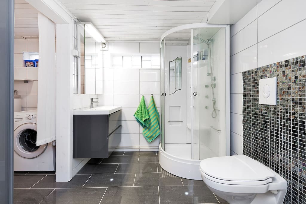 Bathroom & washing room