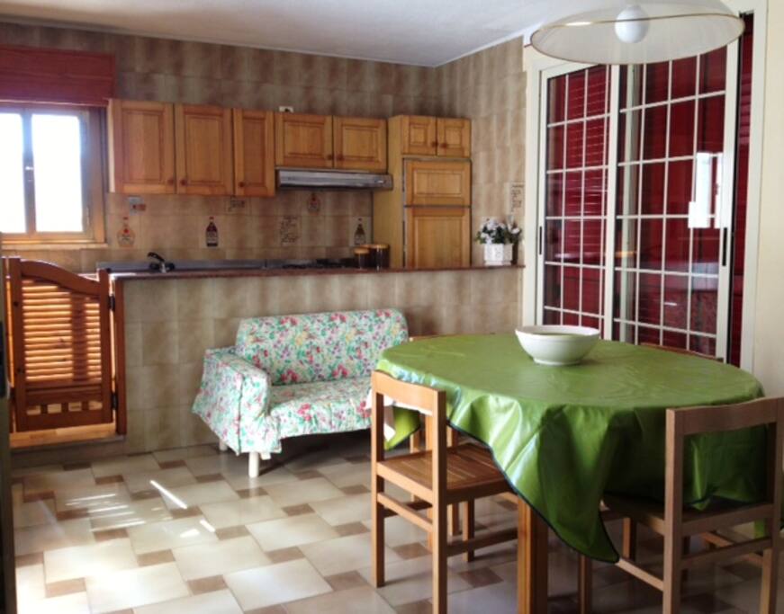 Un altro punto di vista del salone-sala da pranzo