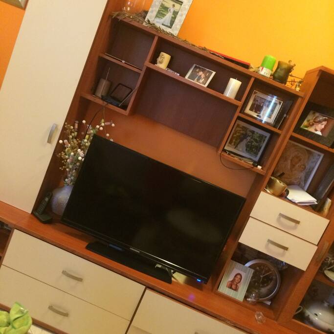 TV