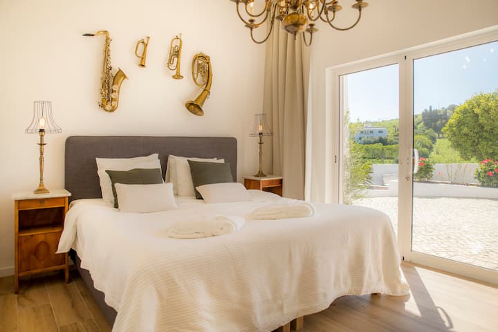 Casa Luisandra Boutique Hotel B&B Deluxe Queen - Boutique hotels for Rent  in Praia da Luz, Lagos, Portugal - Airbnb